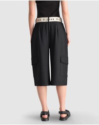 Decjuba - D-Luxe Logo Waistband Shorts