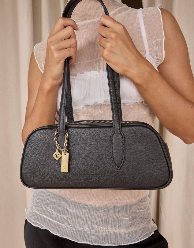 VESTIRSI - Vera Black Baguette Bag