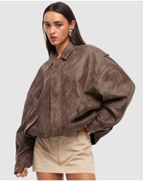 Lioness - Kenny Bomber