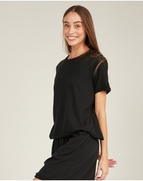Primness - Luckie Tee