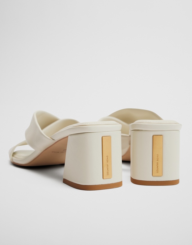 Country Road - Lily Heel