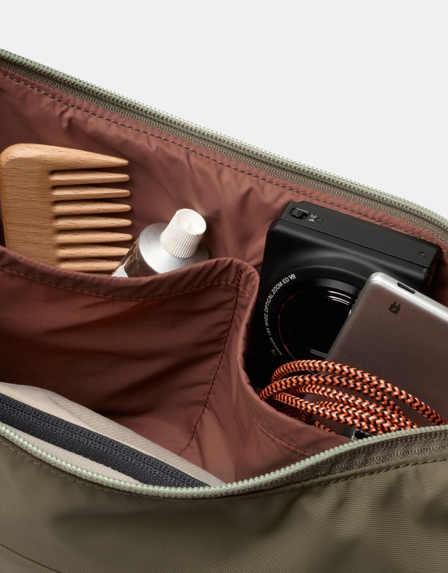 Bellroy - Laneway Crescent Bag 7L