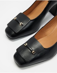 Nina Armando - Alexi Heels