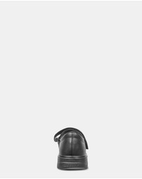 Ascent - Adela - D Width (Youth)