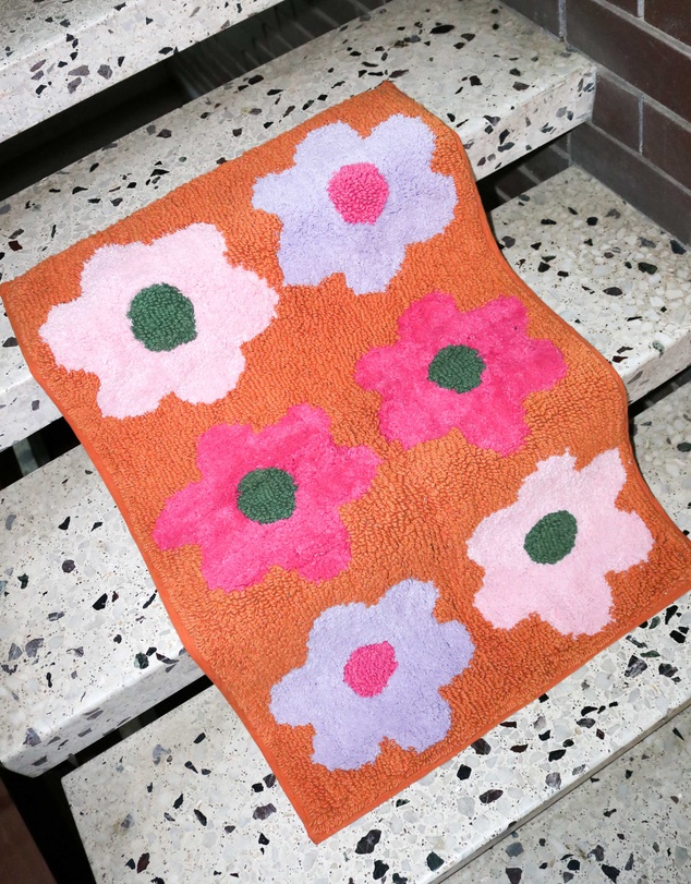 Mosey Me - Flowerbed Bath Mat
