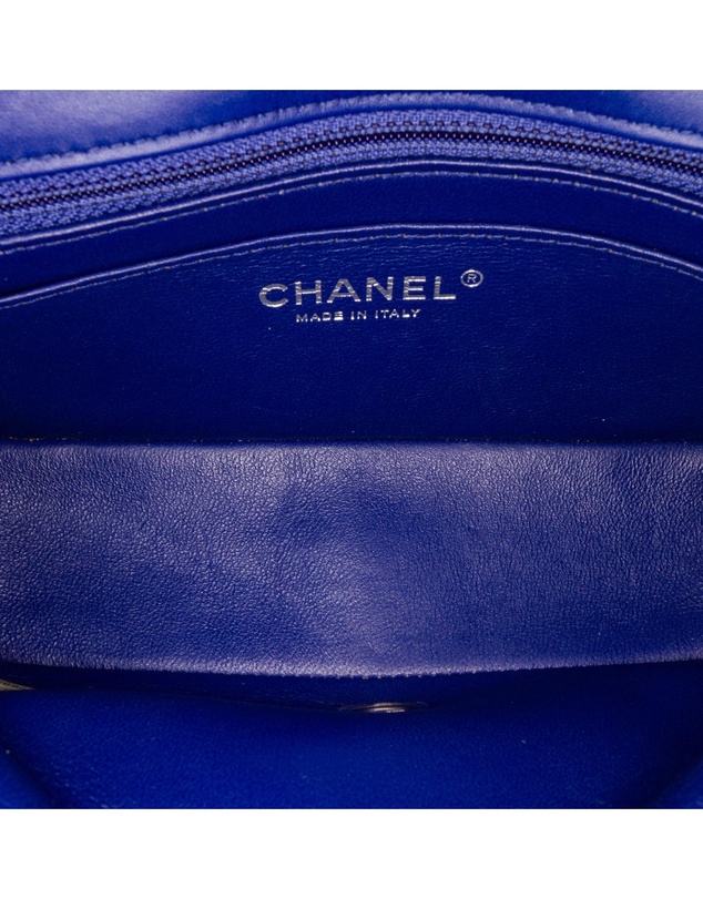 Pre-Loved by Azura Reborn - Pre-Loved chanel Mini Chevron Flap Patent Leather Bag