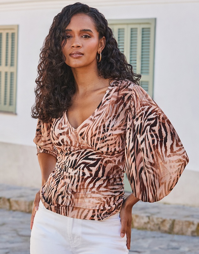 Sosandar - Plunge Neck Balloon Sleeve Top