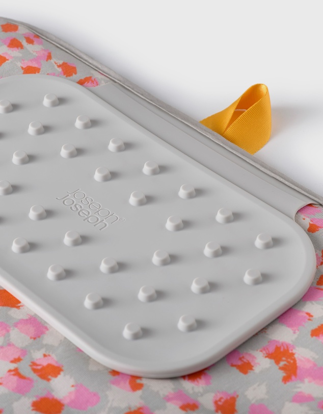 Joseph Joseph - Swift™ Folding Ironing Mat with Silicone Iron Rest (90 x 47 cm) - Peach Blossom