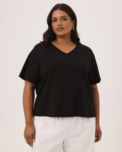 Atmos&Here Curvy - Cotton V-Neck T-Shirt