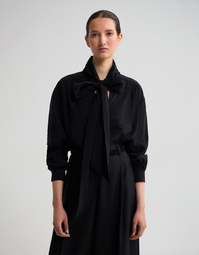Oxford - Jenna Rayon Blend Scarf Neck Top