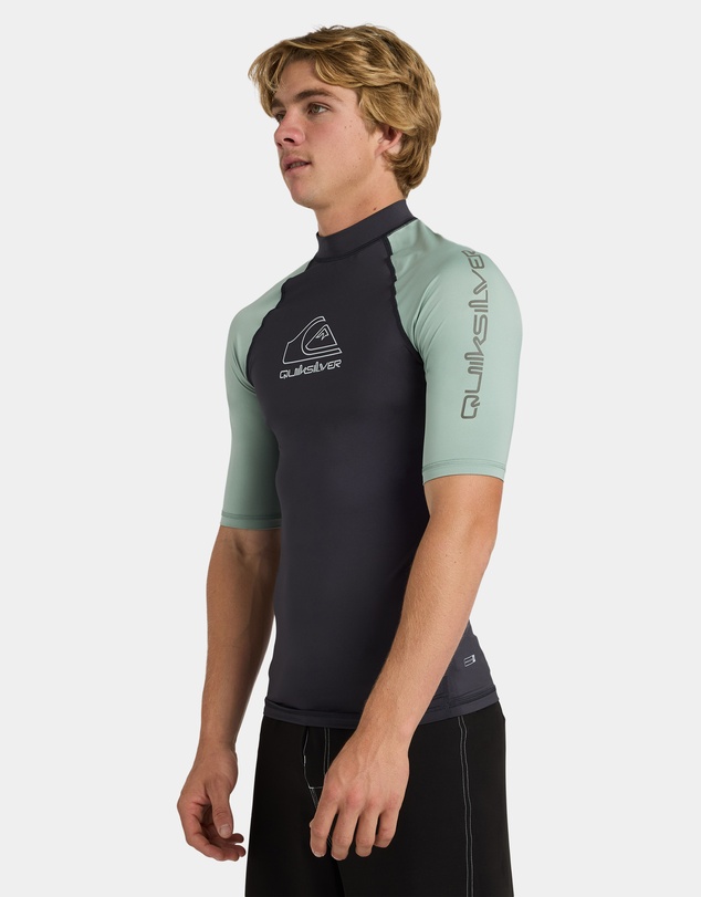 Quiksilver - Mens On Tour Short Sleeve Rashguard