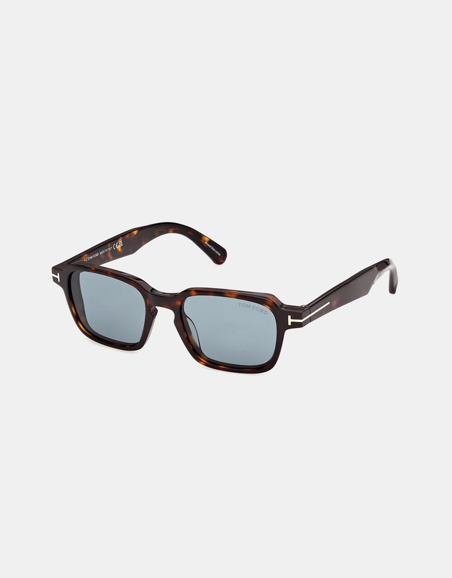 Tom Ford - Ezra-02