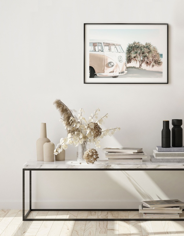 Olive et Oriel - Wategos Kombi Art Print
