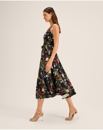 Review - Soiree Midi Dress