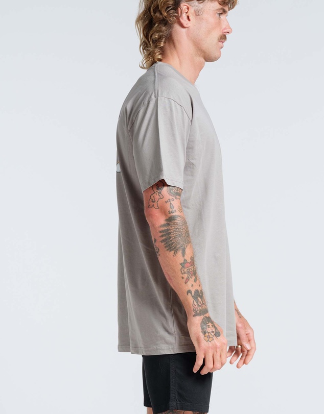 Vacancy Co - Nurture Nature Tee