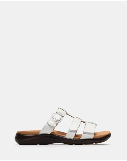 Clarks - Kitly Pearl White