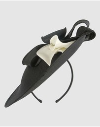 Max Alexander - Black Cream Plate Racing Fascinator