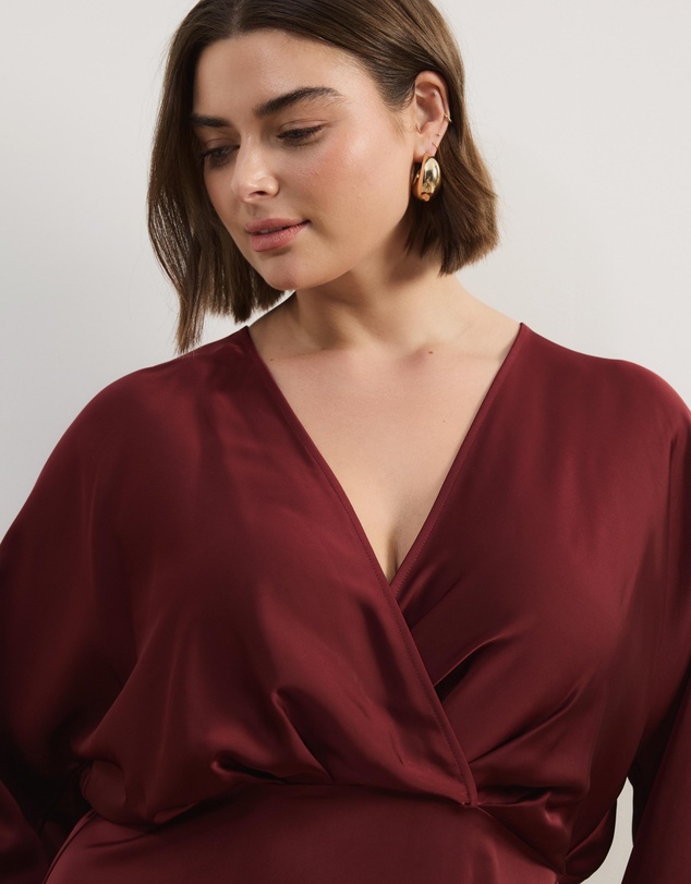 Atmos&Here Curvy - June Satin Split Sleeve Midi Dress