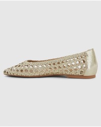 SPURR - Amari - ONLINE EXCLUSIVE