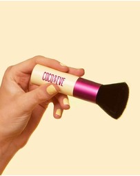 Coco & Eve - Sunny Honey Deluxe Vegan Kabuki Brush