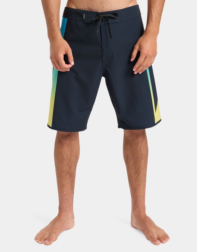 Quiksilver - Mens Surfsilk Holmes 20