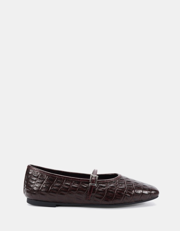 Clarks - Tilda Chocolate Croc