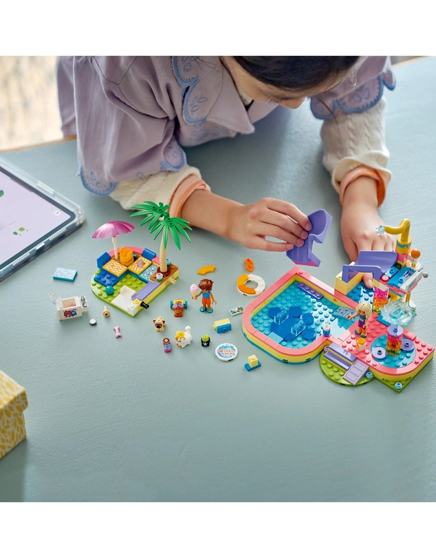 LEGO - 42676 Fun Water Park Day