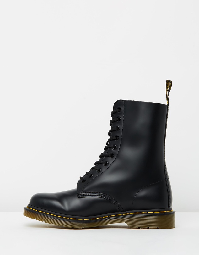 Dr Martens - Unisex 1490 Smooth 10-Eye Lace Up Boots
