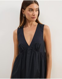 Atmos&Here - Louisa V-Neck Midi Dress
