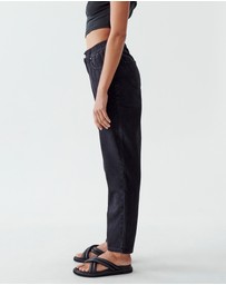 Calli - Hudson Mom Jeans