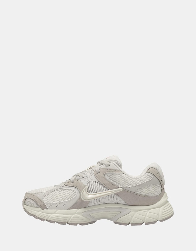 Nike - V5 RNR Makeup - Women's