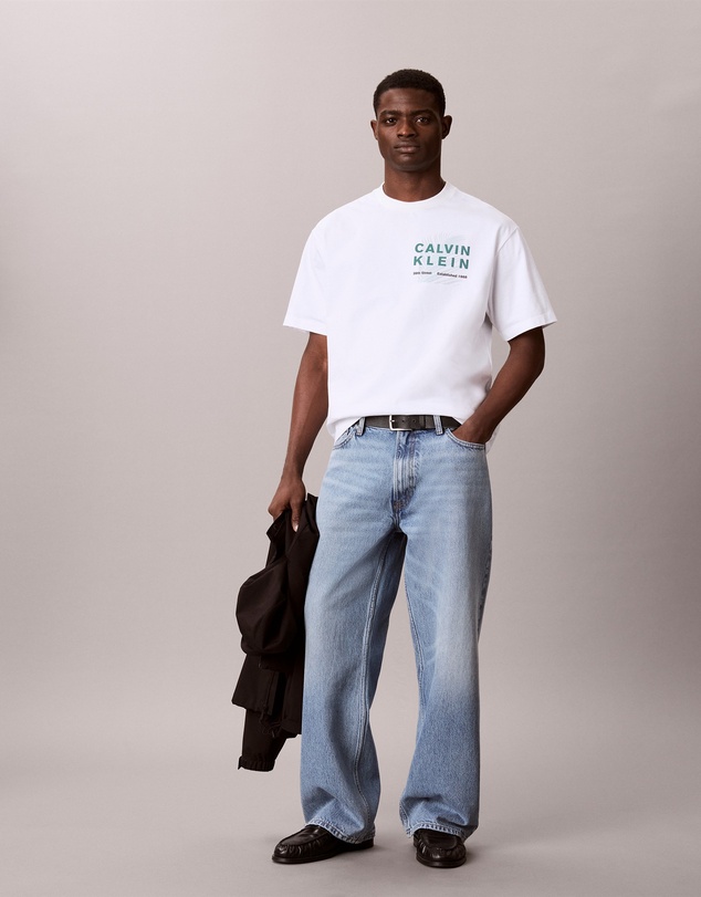Calvin Klein Jeans - Palm Leaf Logo Graphic Relaxed T-Shirt