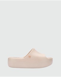 Melissa - Melissa Free Platform Slide