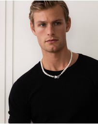 Nialaya Jewellery - White Pearl Necklace with Silver Panther Head Lock