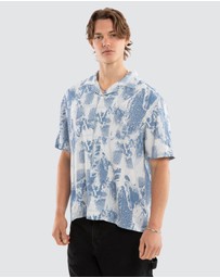 Nomadic Paradise - Banksia Cropped Resort Shirt