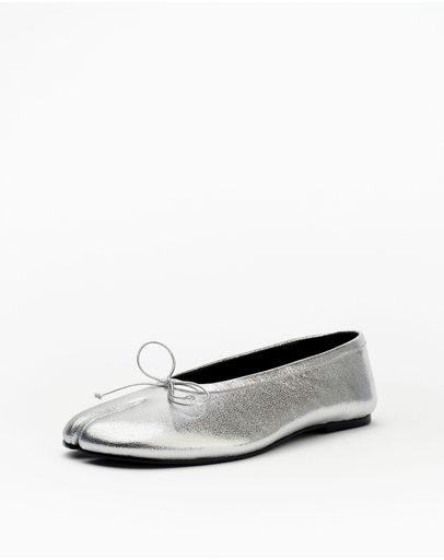 Silver Crinkle Leather