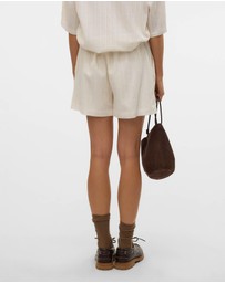 Vero Moda - Ricki High Waisted Relaxed Shorts
