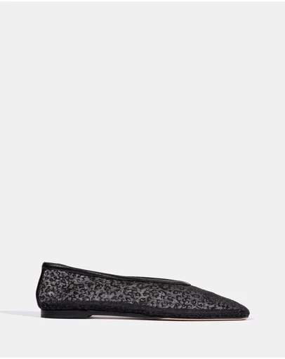 DoF Studios - Maison Slippers