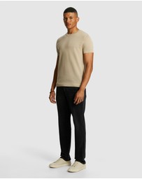 yd. - Noel Straight Jean