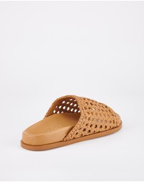 Sol Sana - Macra Footbed