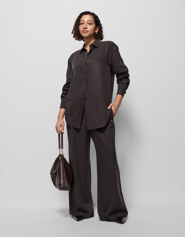 Commonry - Megan Pant