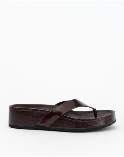 Choc Oily Crinkle Leather