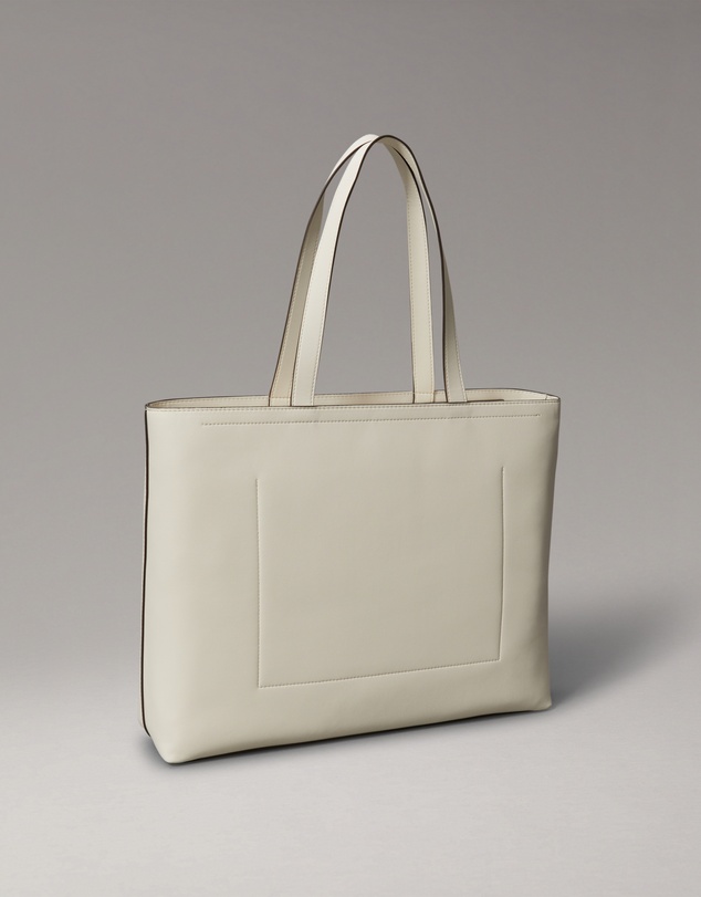 Calvin Klein - Sculpted Slim Tote Bag