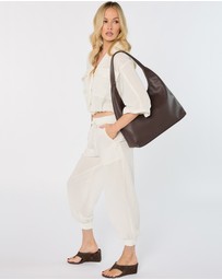 AMP AND SAND - Fugitive Zip Slouch Bag