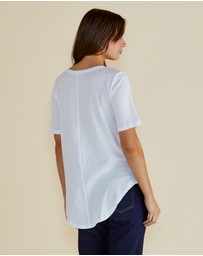 Betty Basics - Ariana Tee