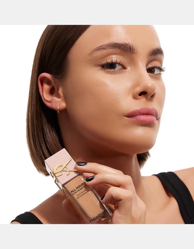 Yves Saint Laurent - All Hours Glow Foundation MN4