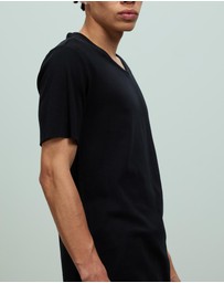 Surrounded By Ghosts - The Onyx Slim Rib Knit T-Shirt