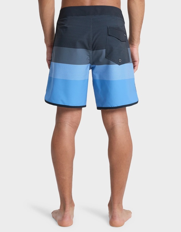 Quiksilver - Mens Surfsilk Scallop 18