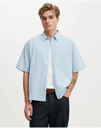 Cotton On - Boxy Fit SS Shirt