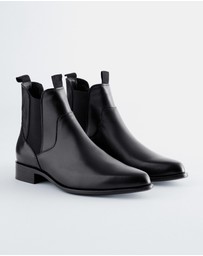 & Other Stories - Pointed-Toe Leather Chelsea Boots